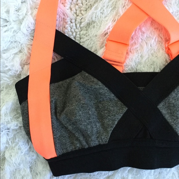 COMMUNITY Rasa Sports Bra - Picture 2 of 6